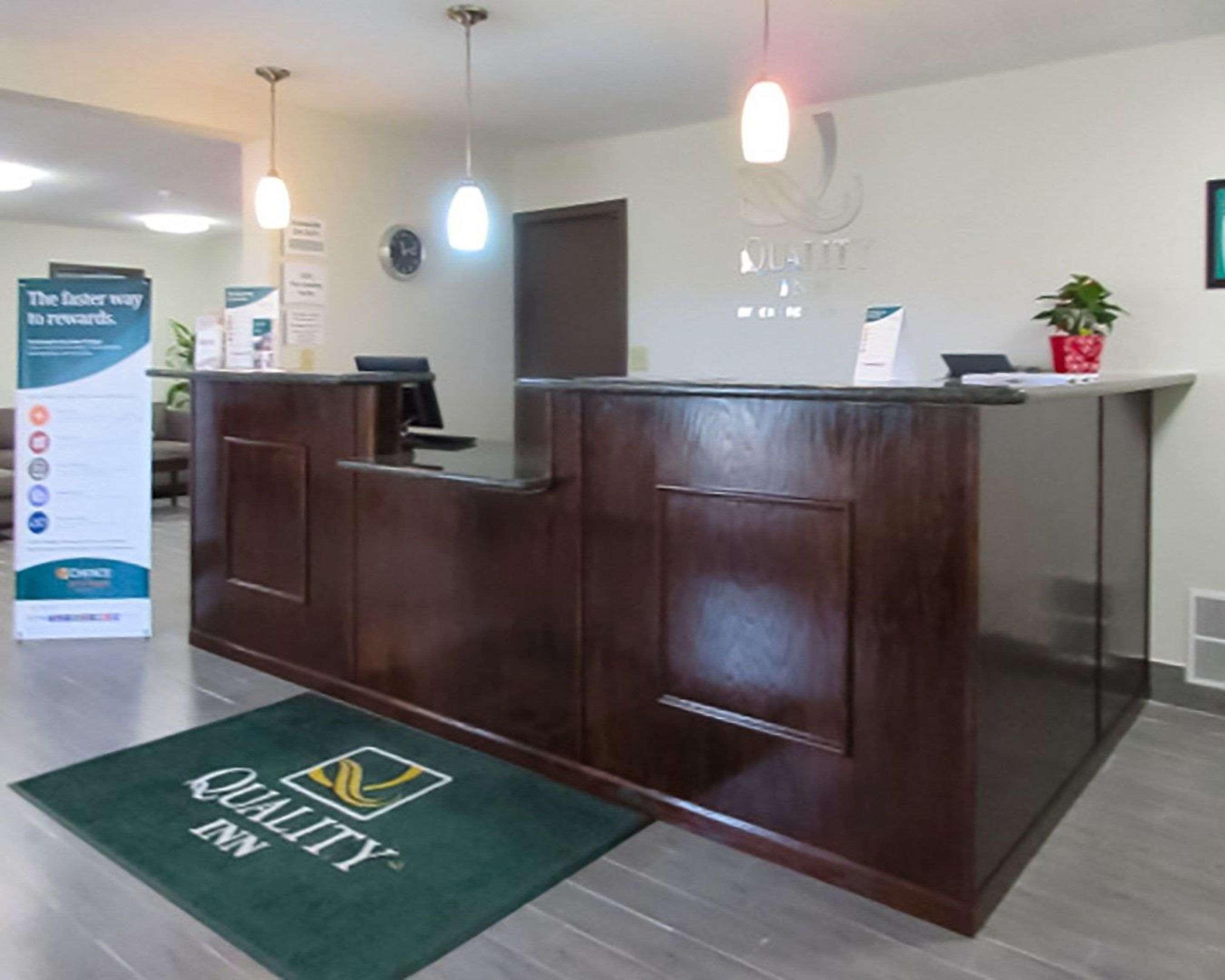 Quality Inn Фармингтон Экстерьер фото