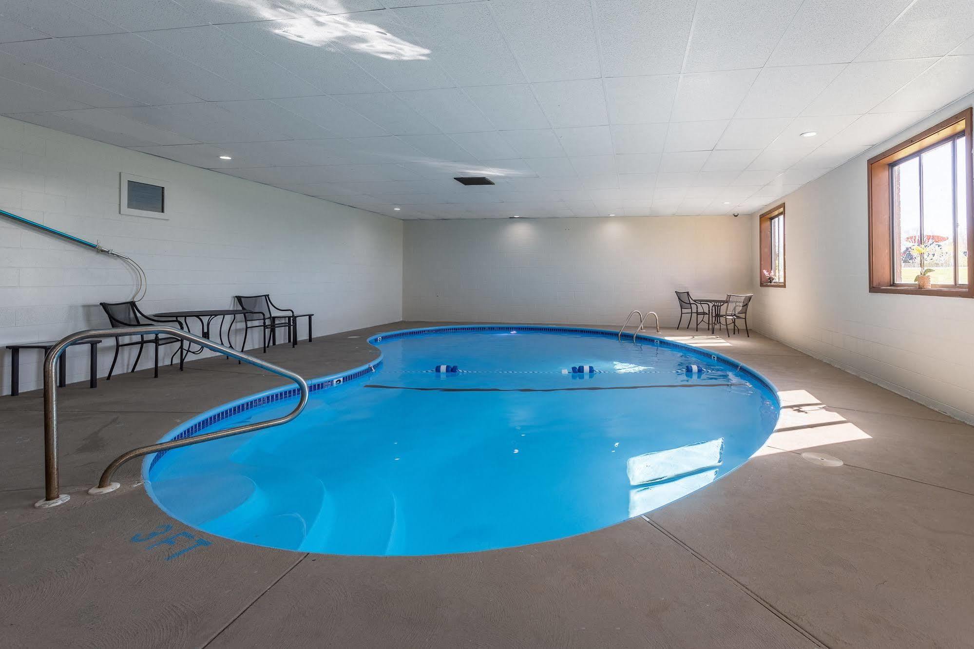 Quality Inn Фармингтон Экстерьер фото